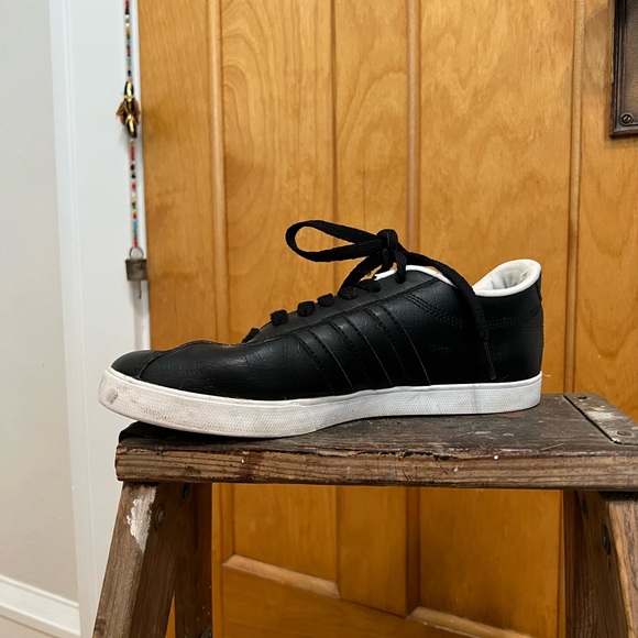 Black adidas sneakers - Picture 3 of 6